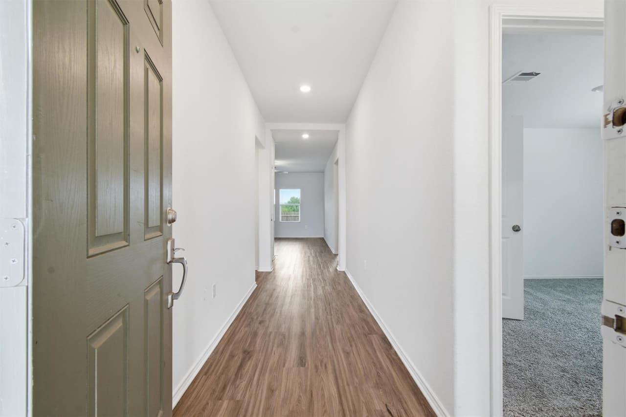 10537  Steinbeck Dr photo 2