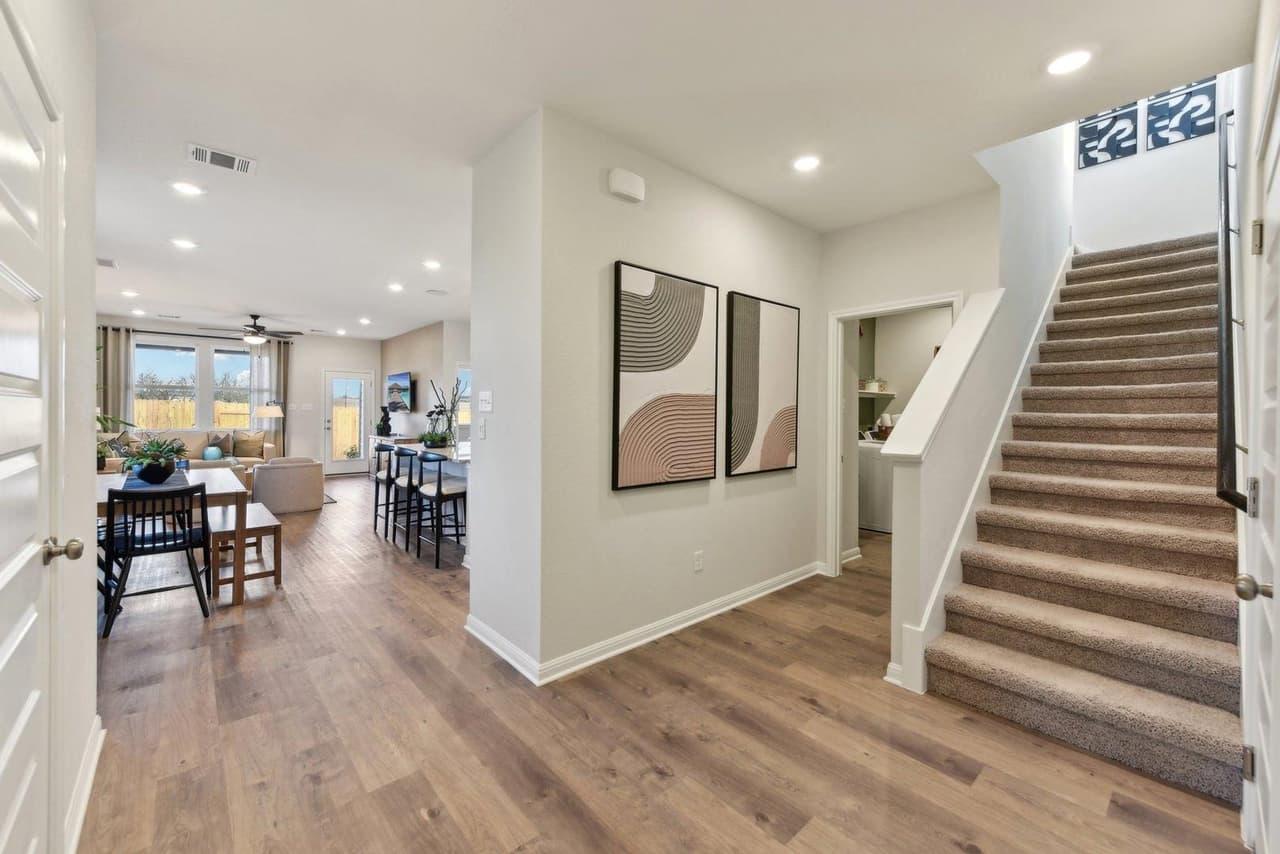 10613  Trifecta Way photo 6
