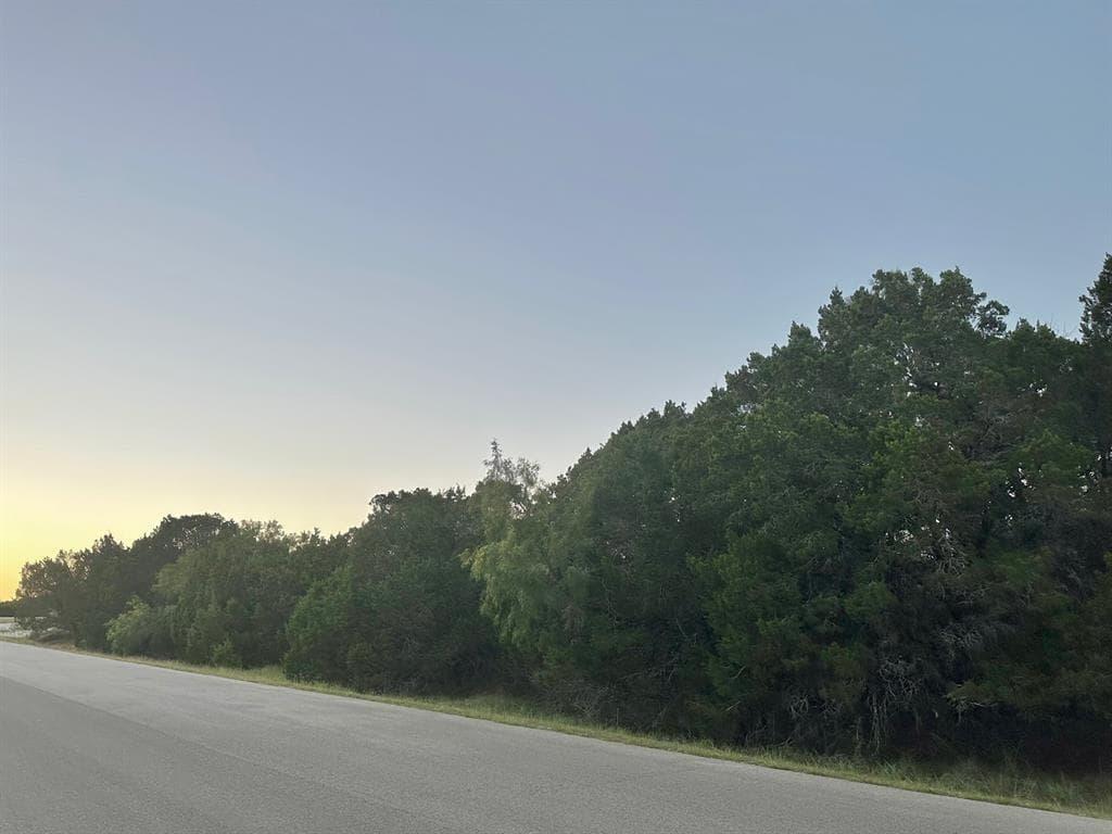21402  Highland Lake Dr