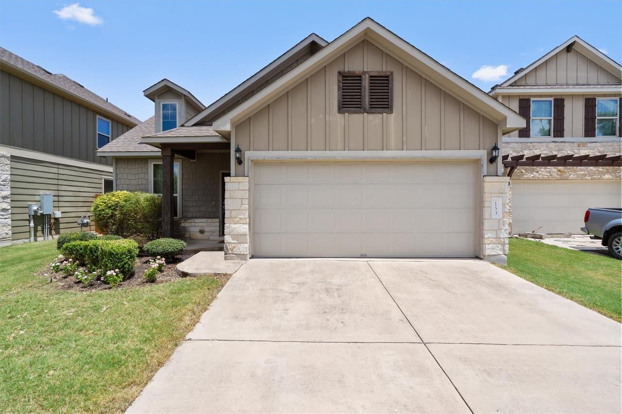 153  Carlina Loop