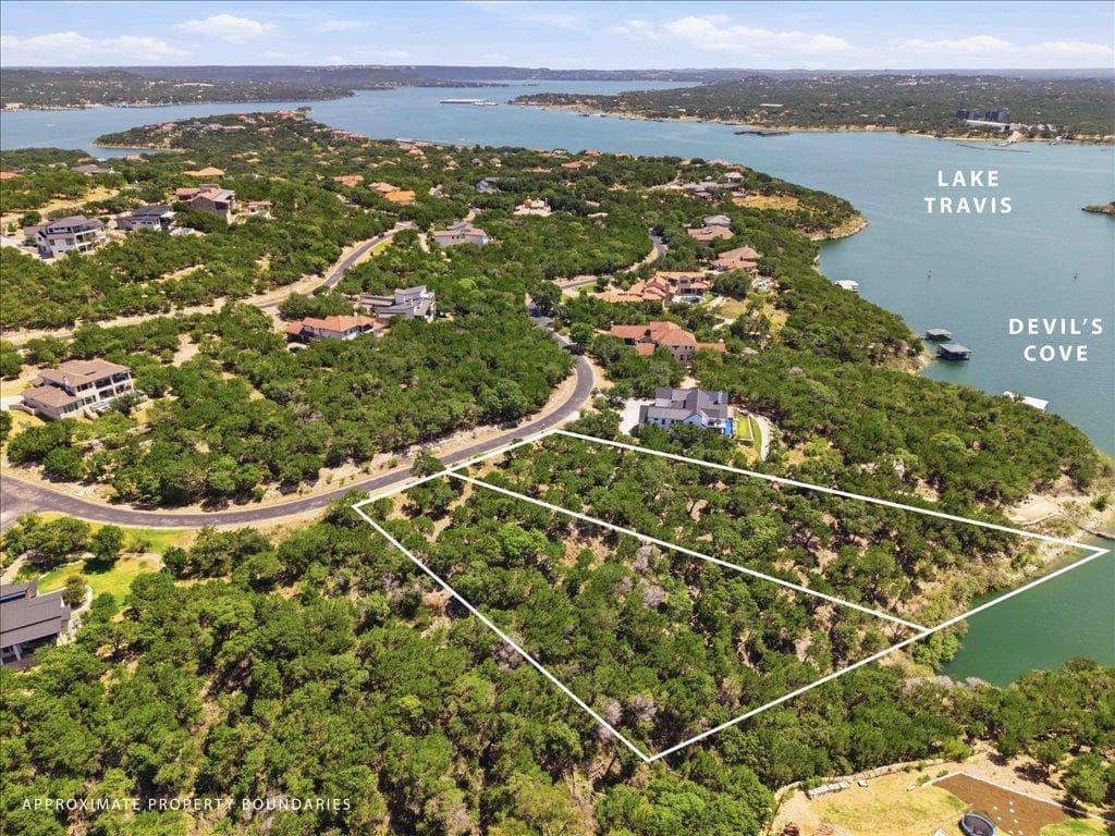 18005  Breakwater Dr photo 4