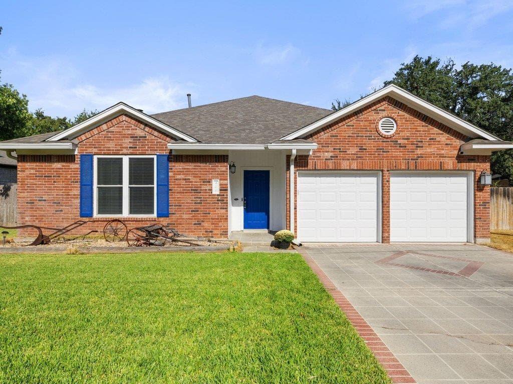 406  Tamara Dr photo 2