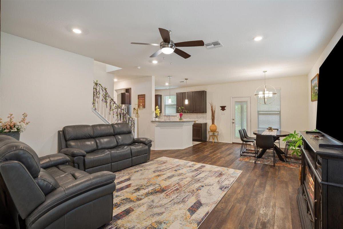 209  Bougainvillea Loop photo 5