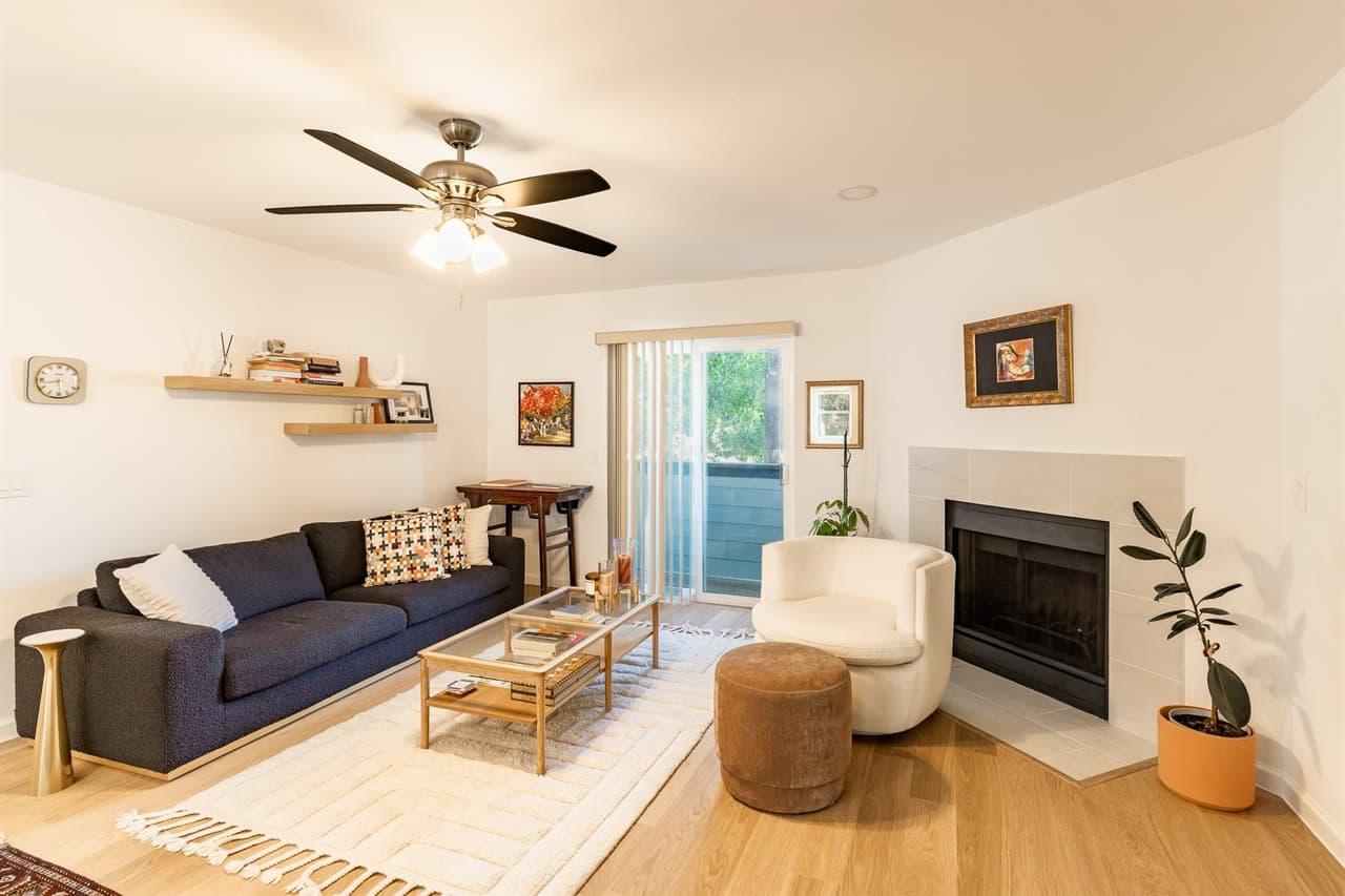 903  Romeria Dr  #203 photo 4