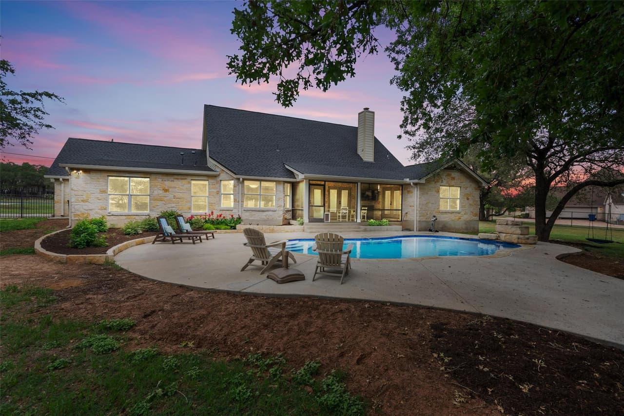 208  Neal Dr