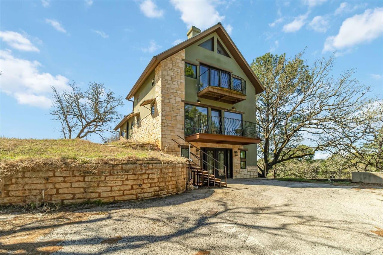 128  Kaupo Dr
