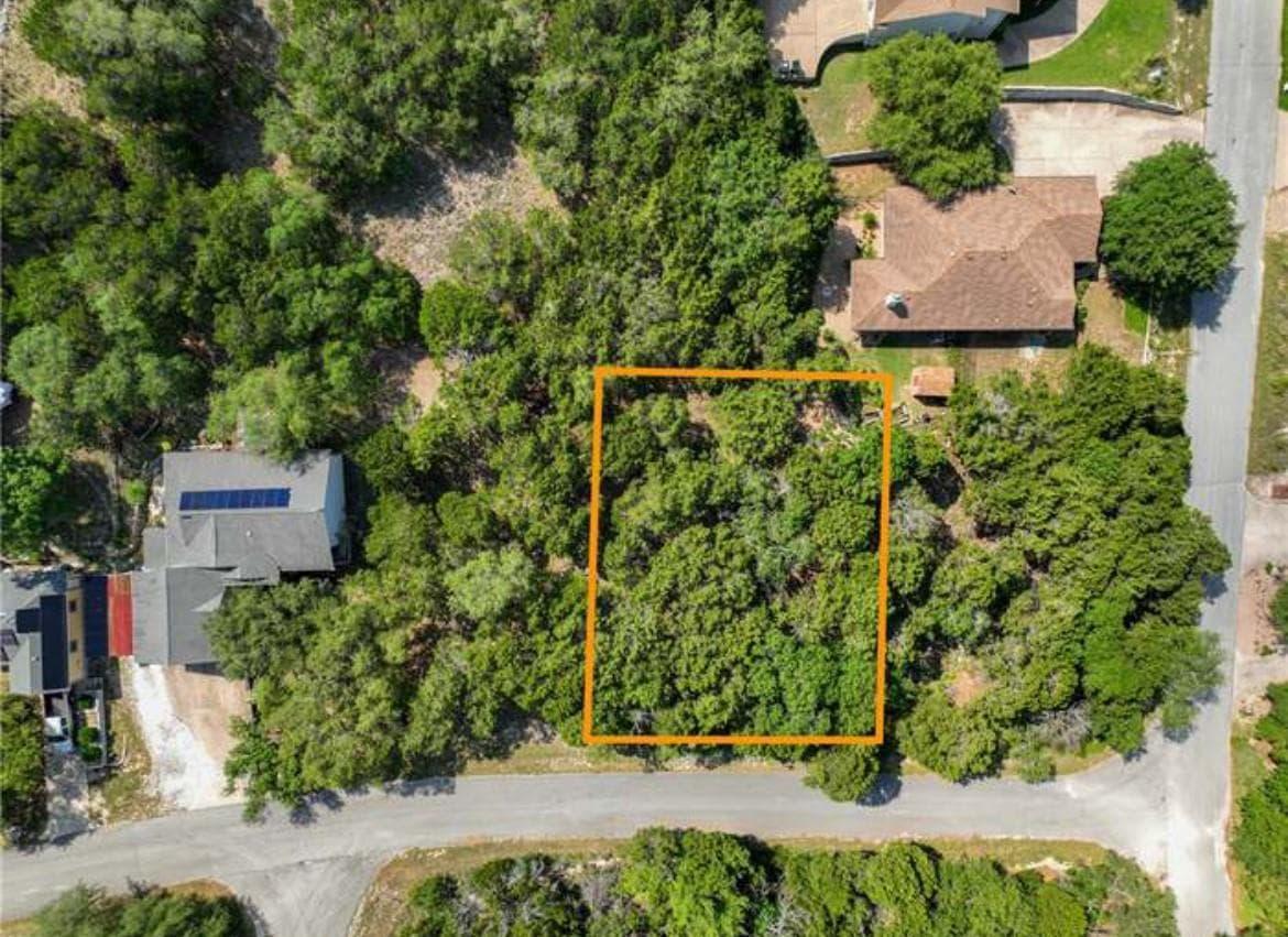 20203  Collier Ln photo 3