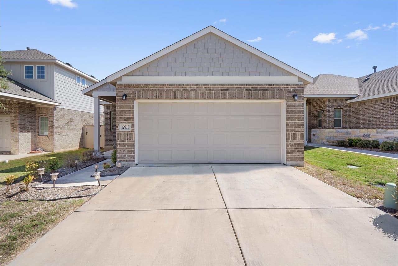 17913  Cipresso Way photo 2