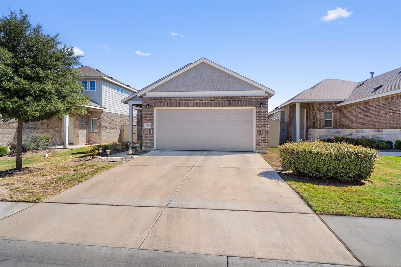 17913  Cipresso Way photo 3