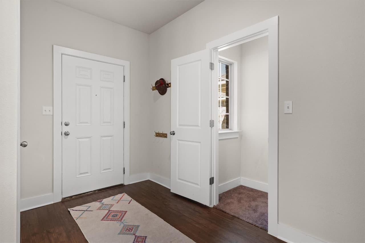 17913  Cipresso Way photo 6