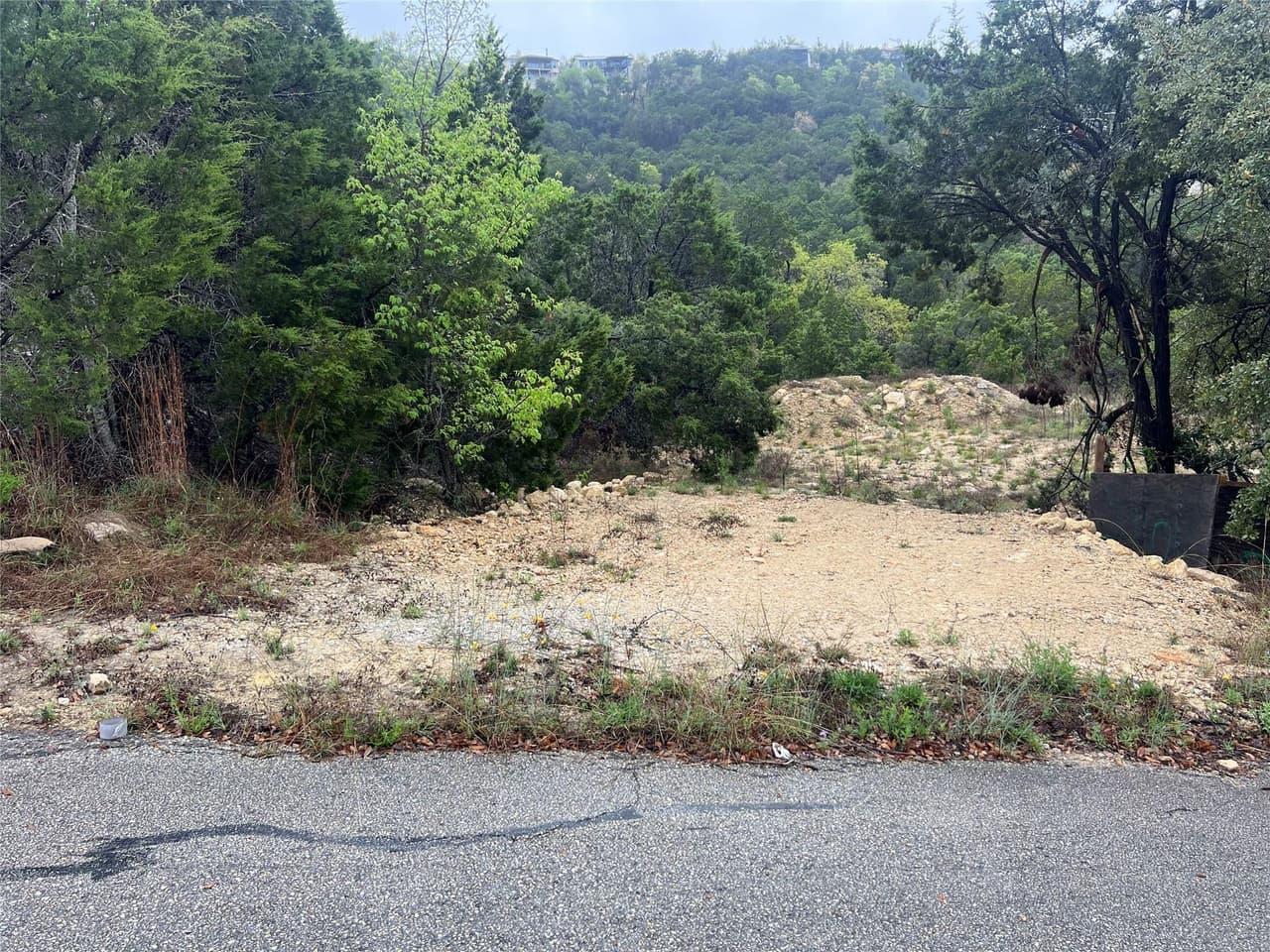 21104  Bluebonnet Cir