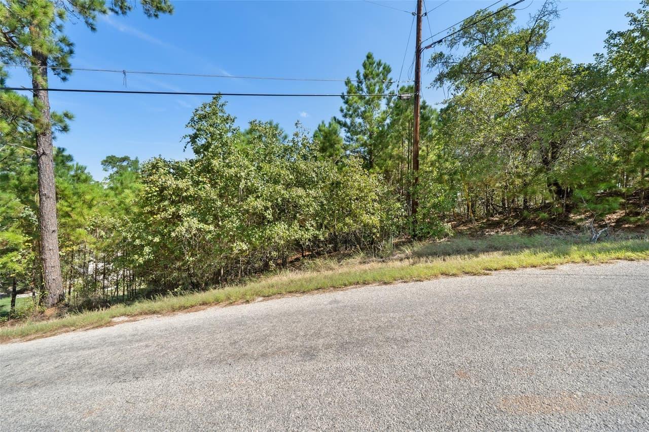 TBD 847  Mamalu Dr