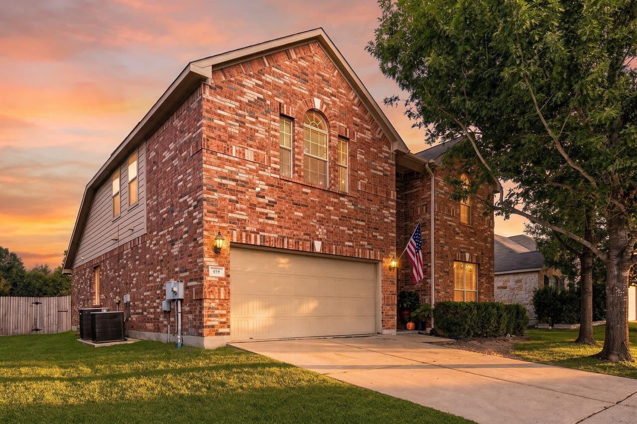 459  Sandstone Trl