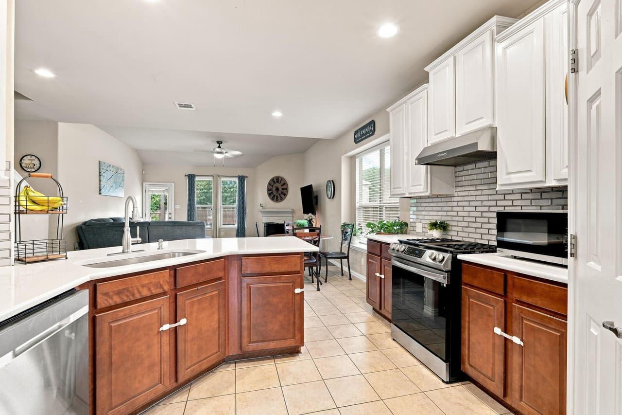 459  Sandstone Trl photo 4