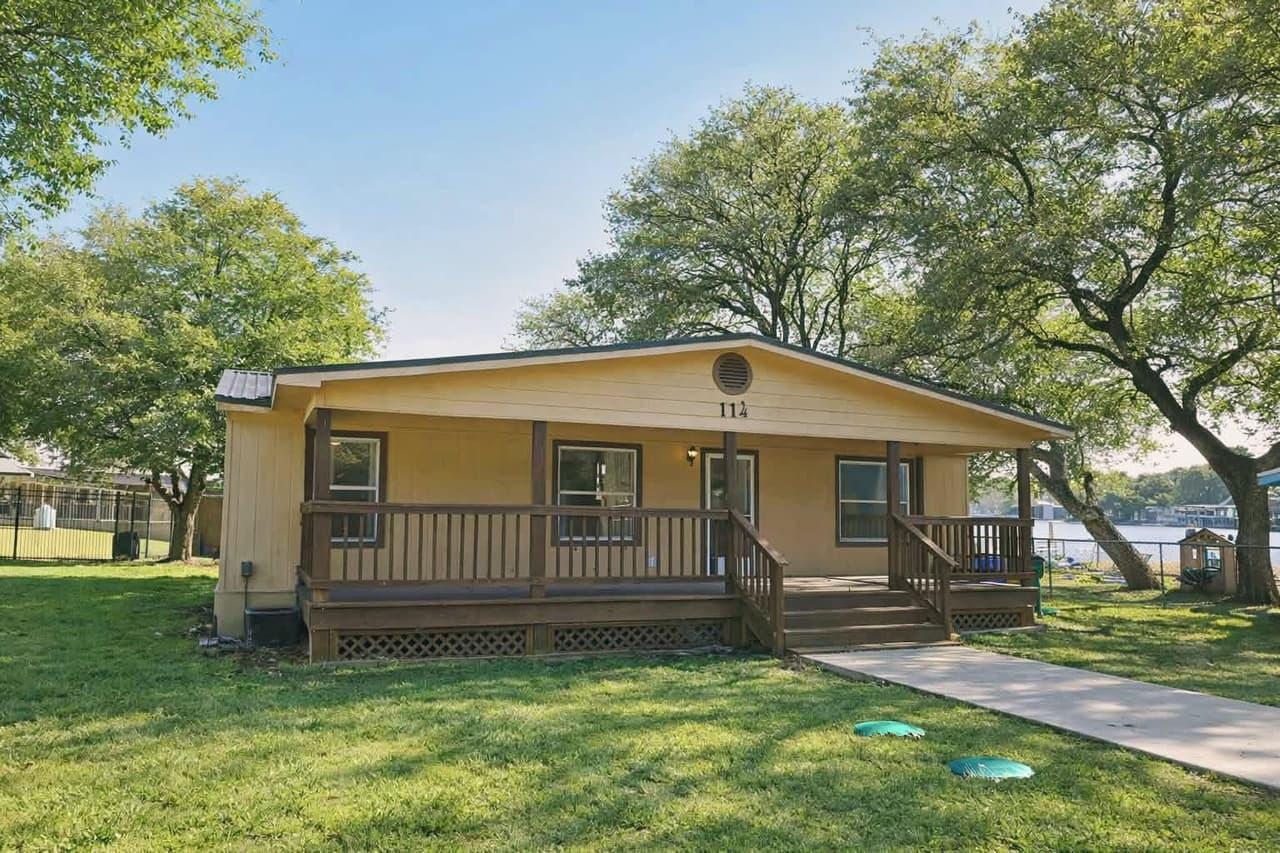 114  Shady Circle Dr photo 2