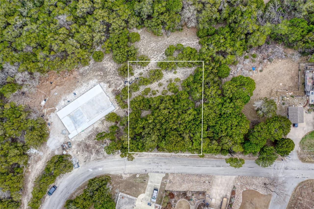 20702 N Ridge St photo 5