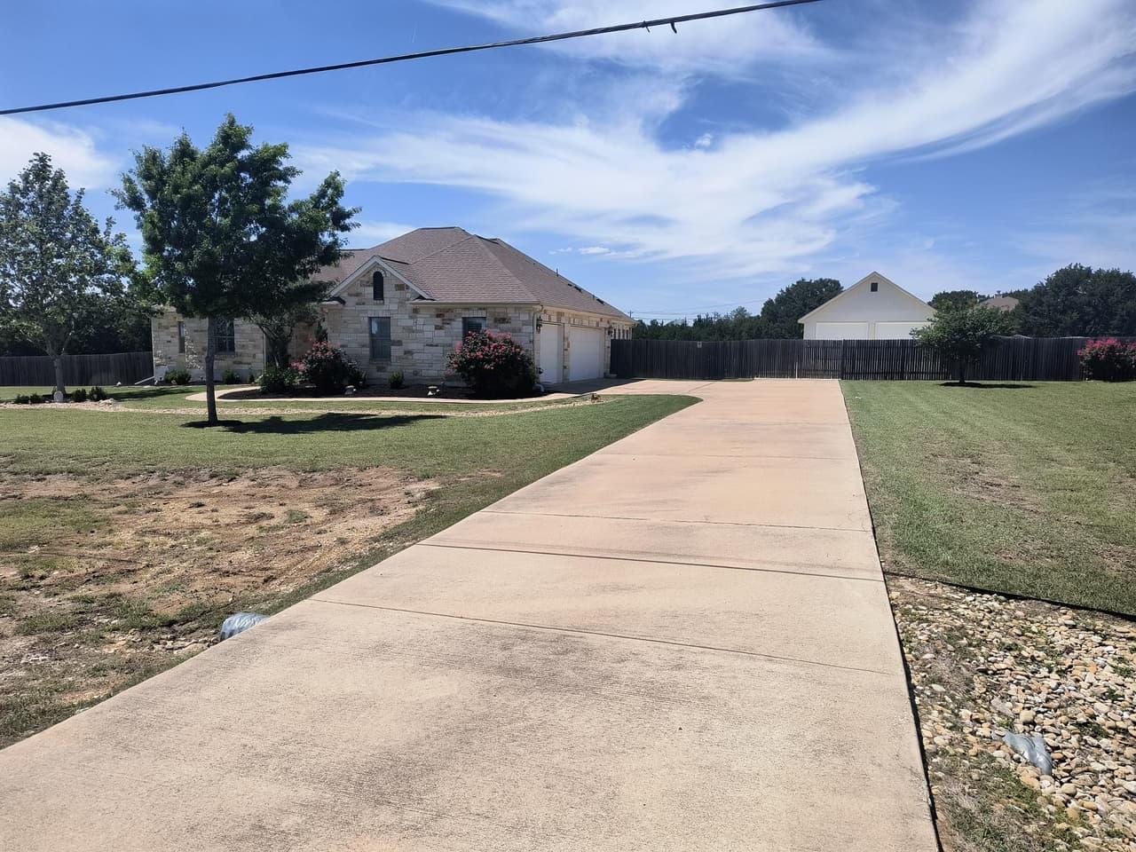 213  Dawn Dr photo 2