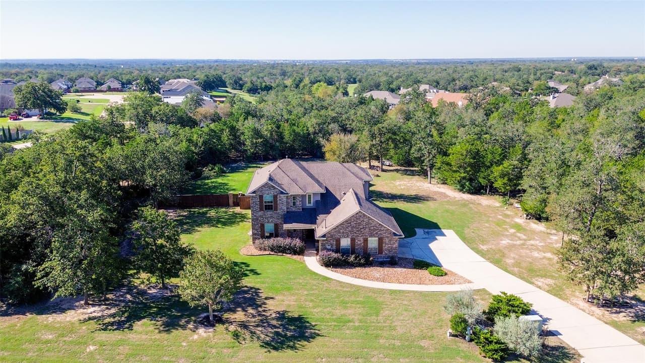 245  Chisholm Trl
