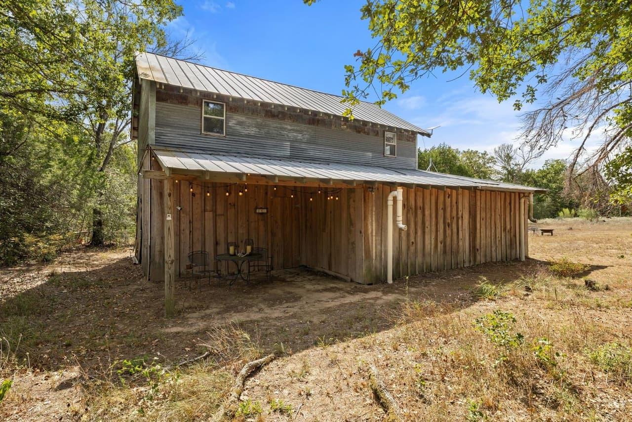 242  Cody Ln photo 4