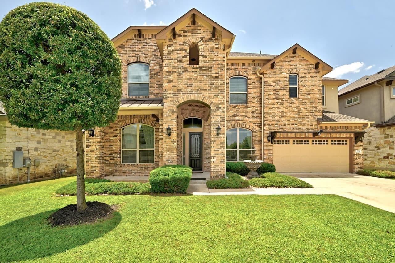 2237  Cactus Valley Dr