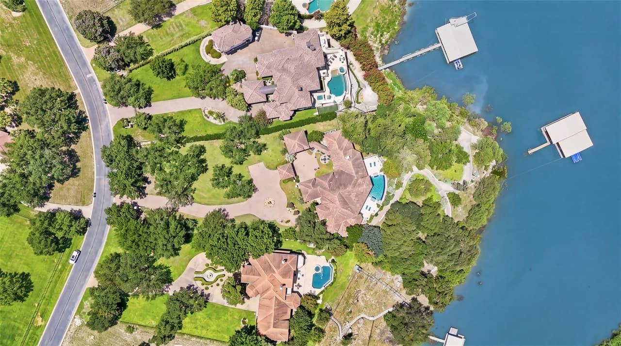 2901  Cliff Pt