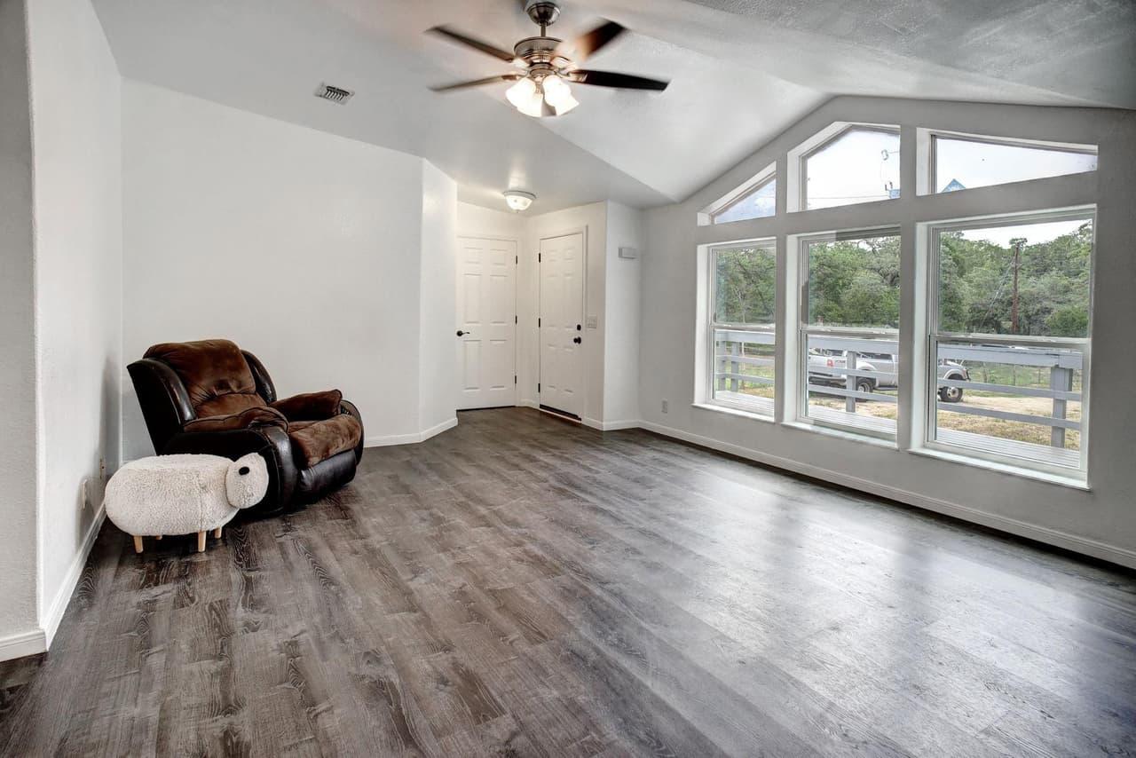 127  Serenity Dr photo 3