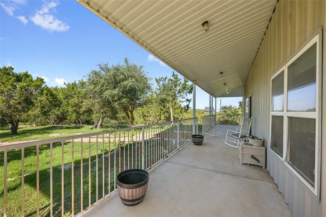 1101  Roy Creek Trl photo 3