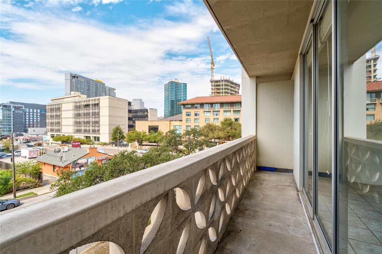 1801  Lavaca St  #3B
