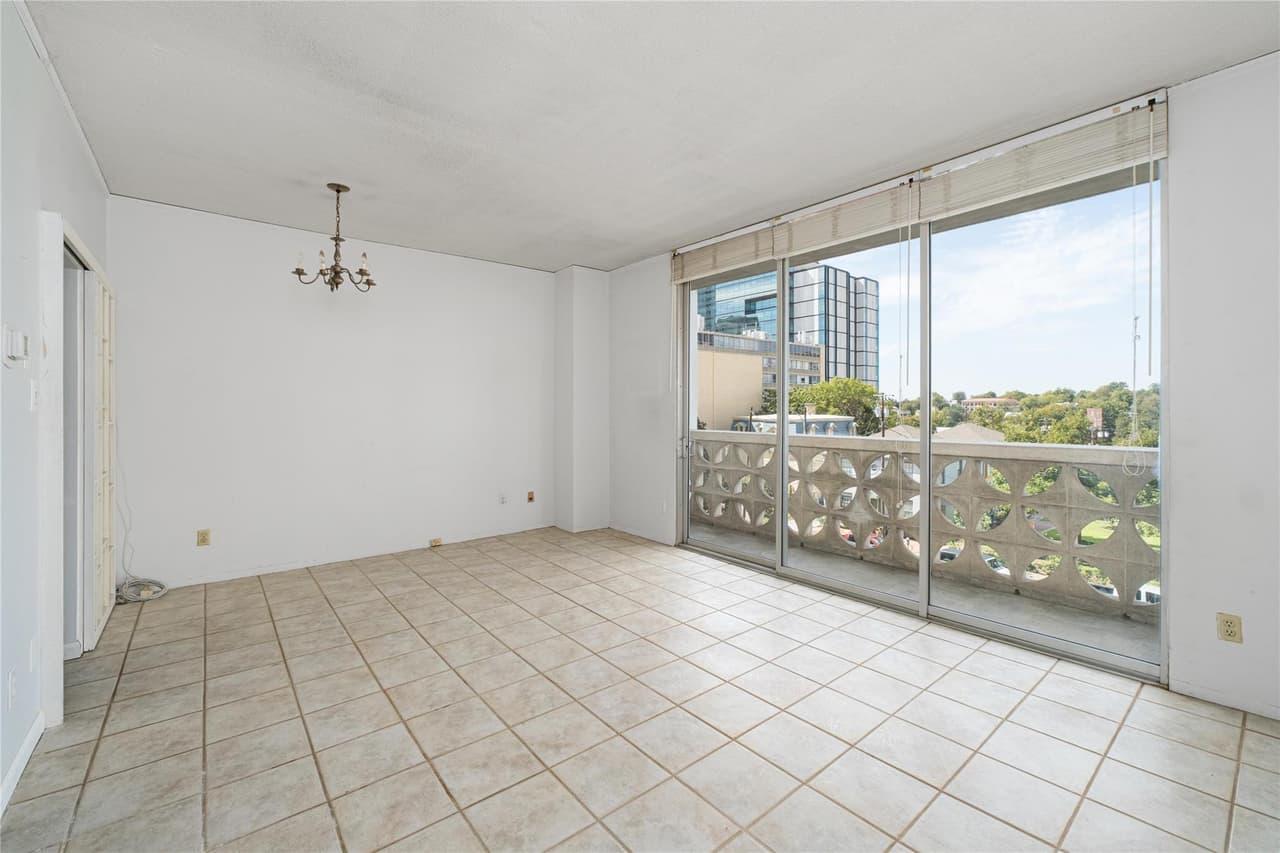 1801  Lavaca St  #3B photo 4
