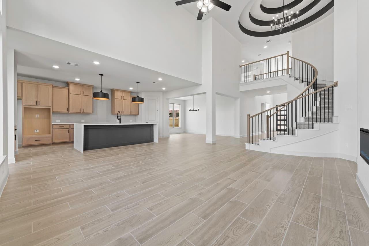 7401  Desert Needle Dr photo 4