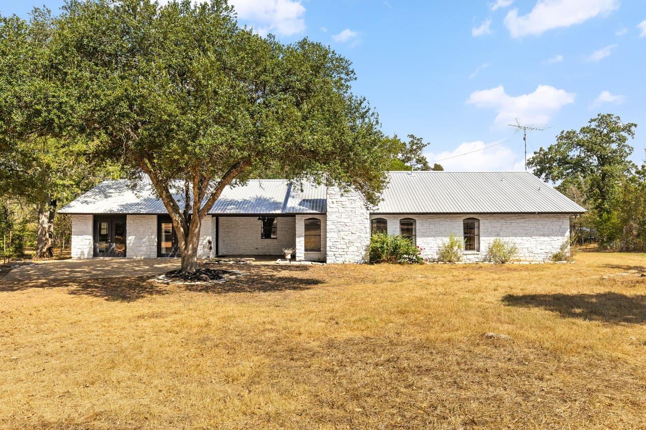 196  Willy Rd