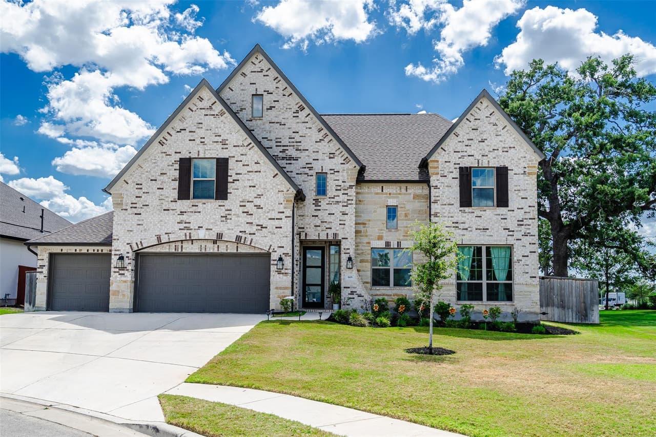 148  Robert Brown Ln