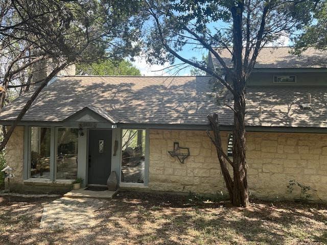 10903  Lakeside Dr