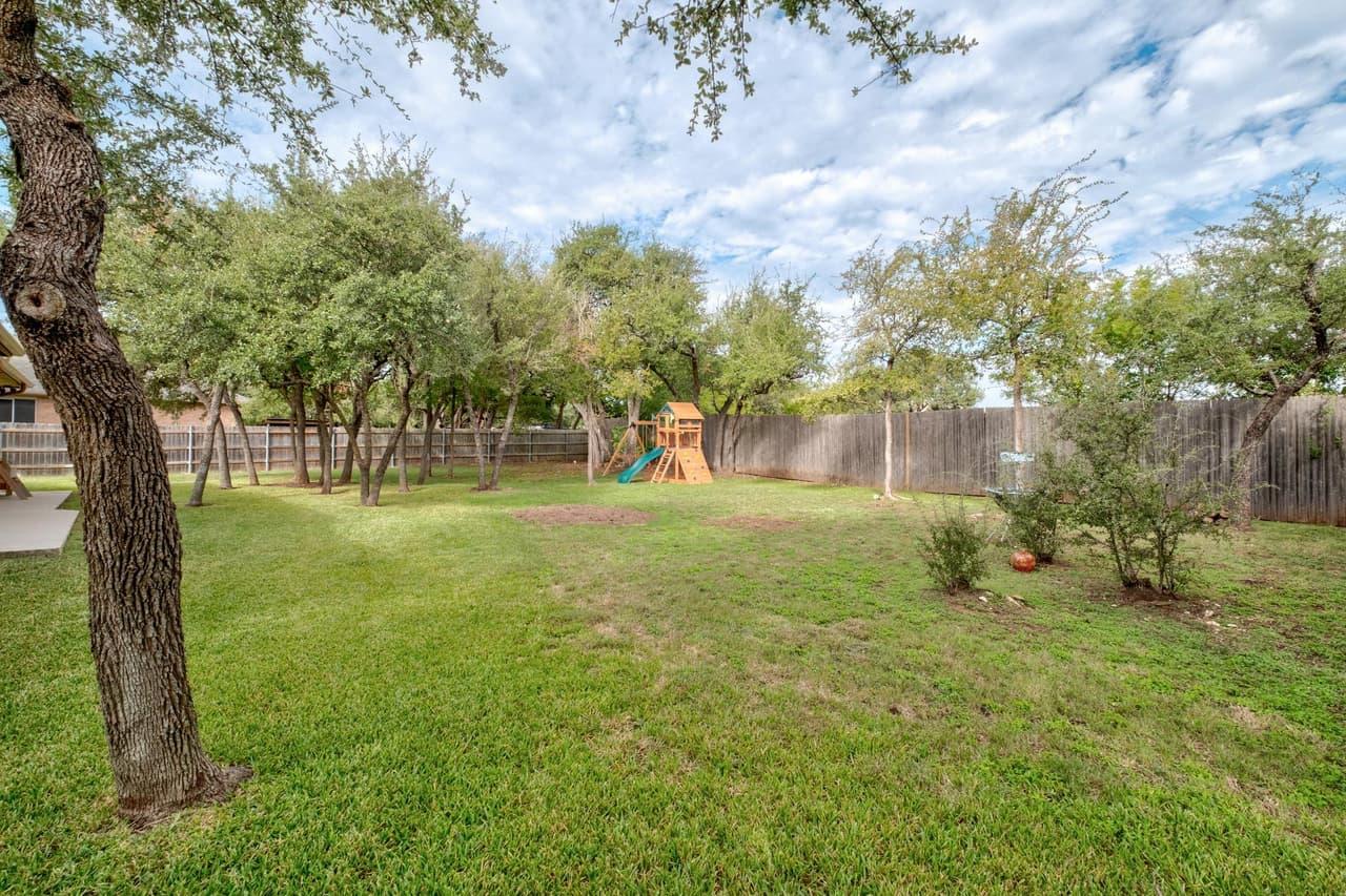 823  Lone Star Dr photo 2