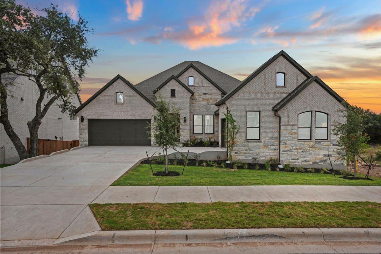 1129  Twisted Tarpley Ln