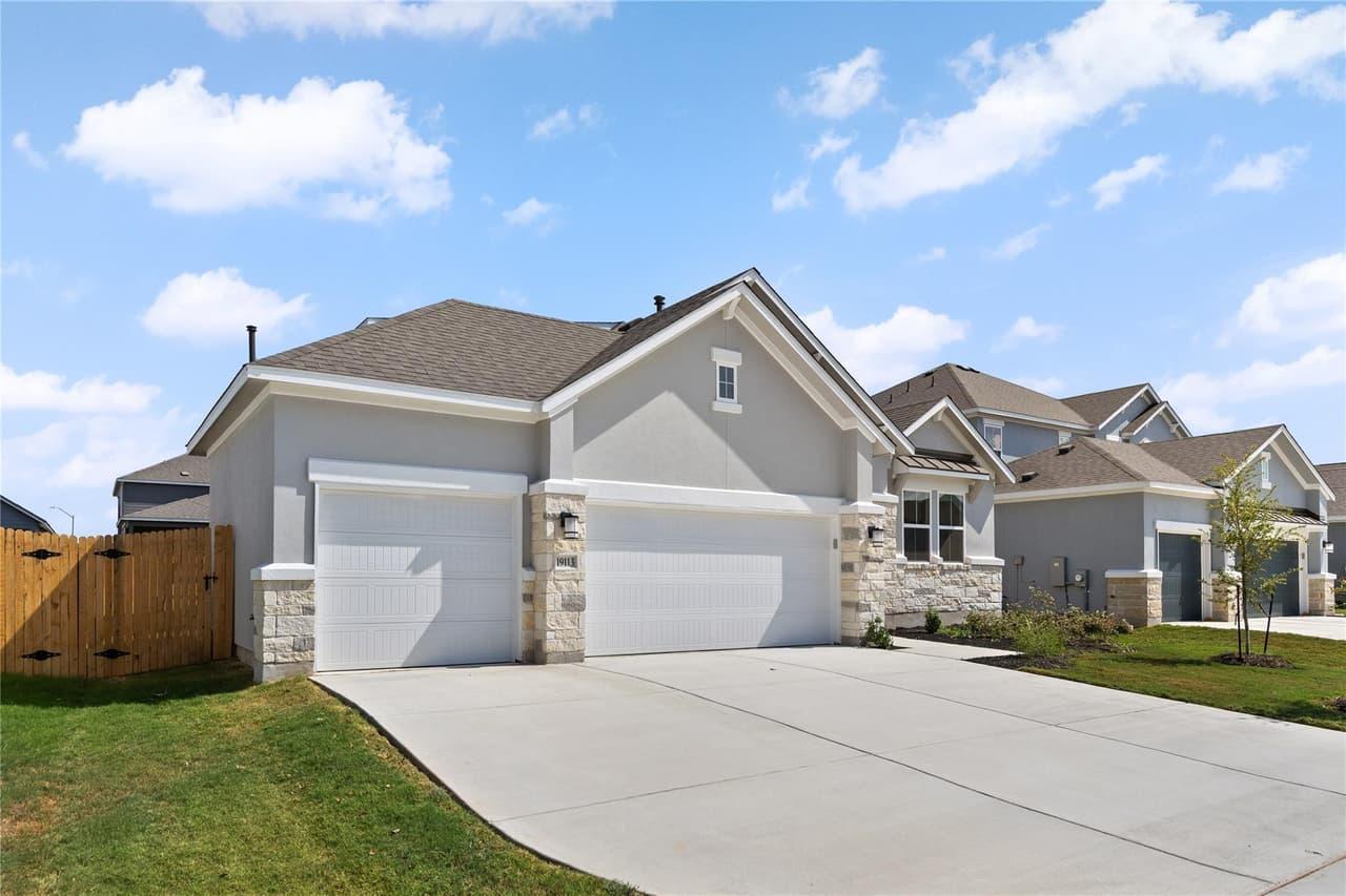 19113  Sedge Wren Ln photo 2