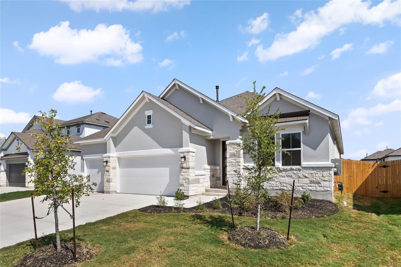 19113  Sedge Wren Ln photo 3