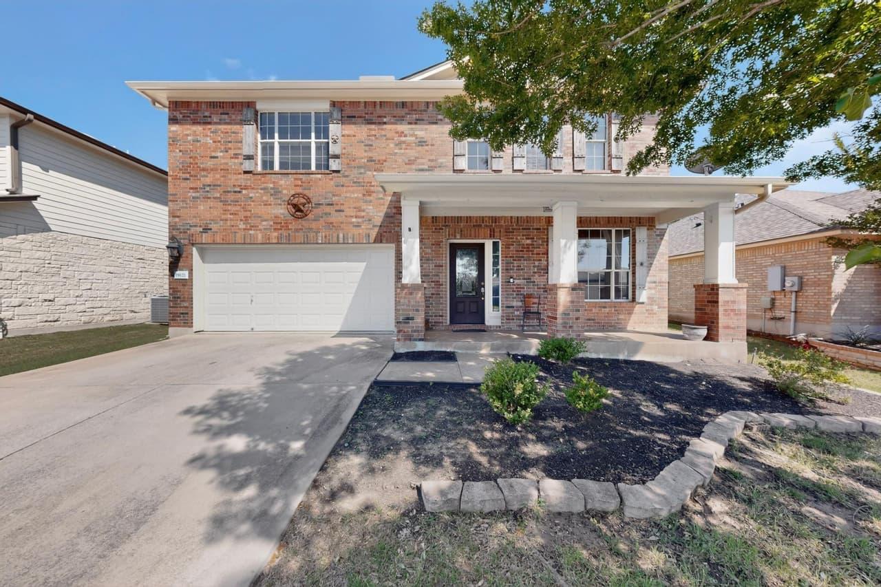 19121  Mangan Way photo 3