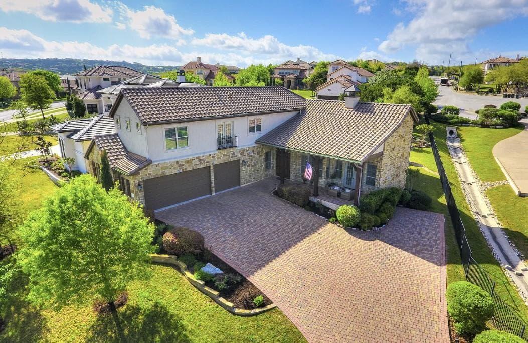 519  Golden Bear Dr