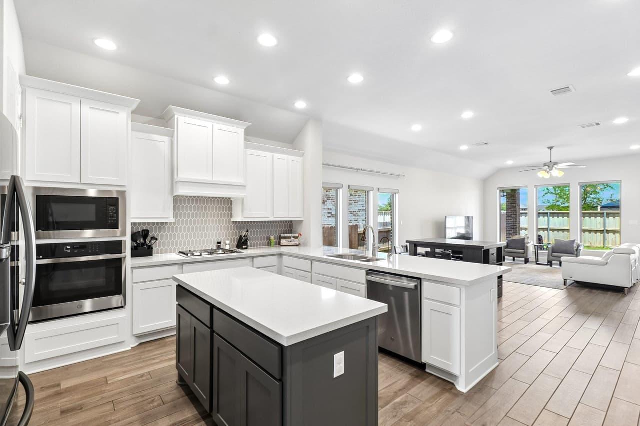 112  Chinaberry Bnd photo 4