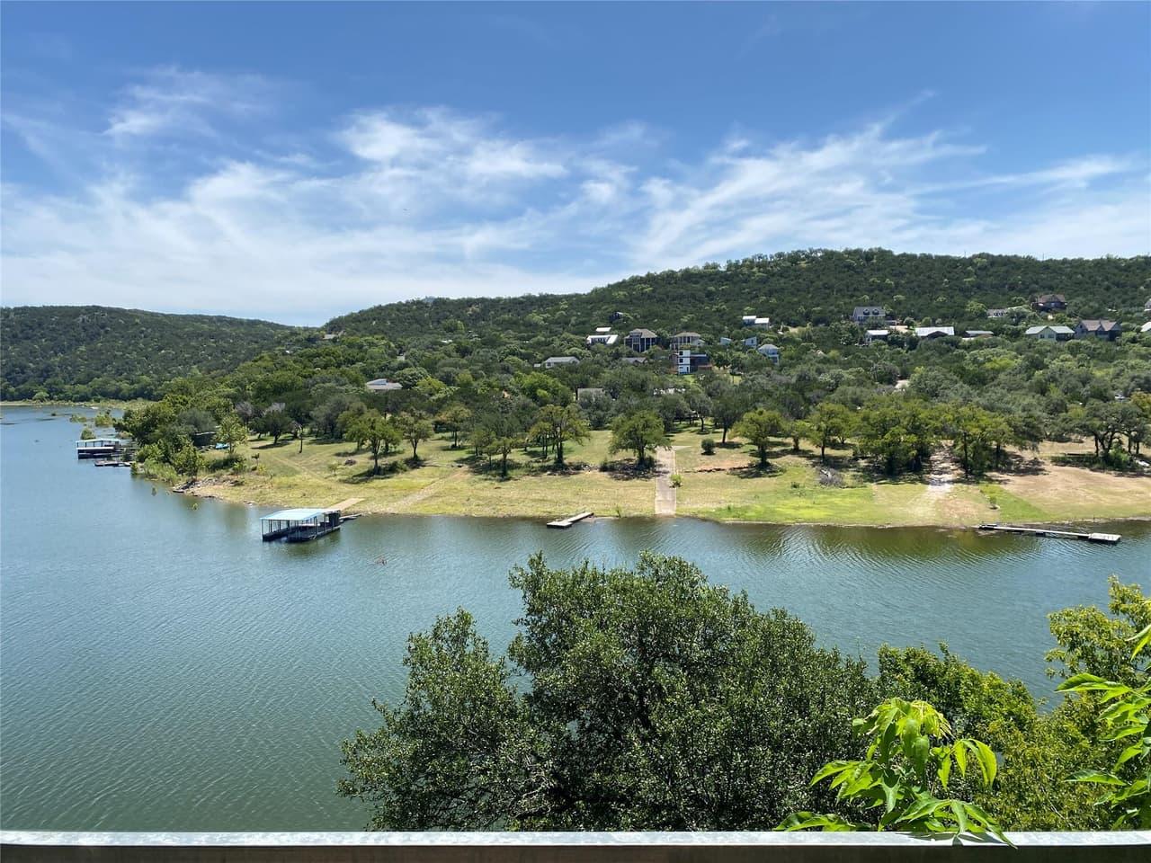 11119  Lakeside Dr
