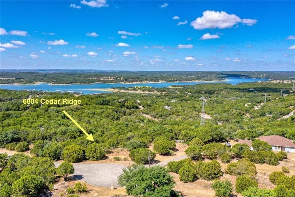 6802  Cedar Ridge Cir photo 3