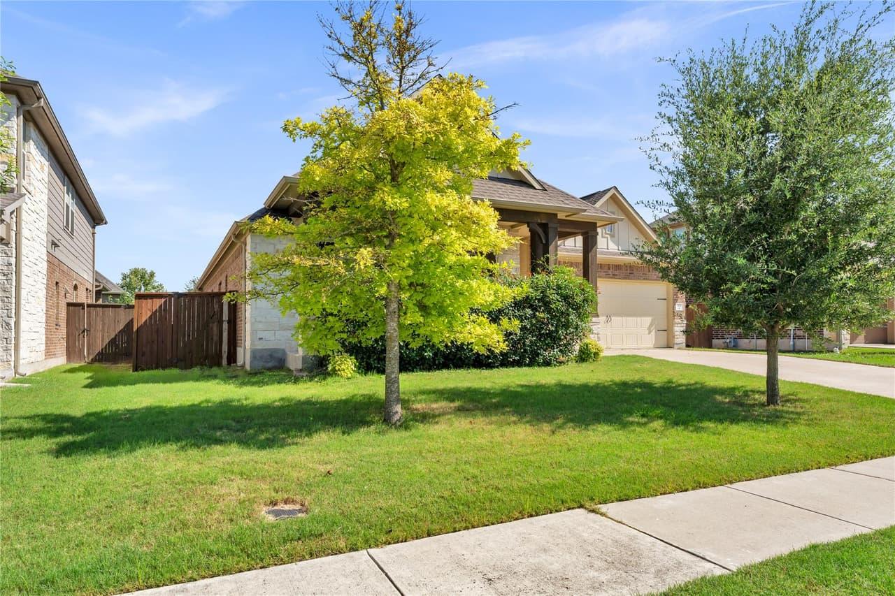 113  Mindy Way photo 2