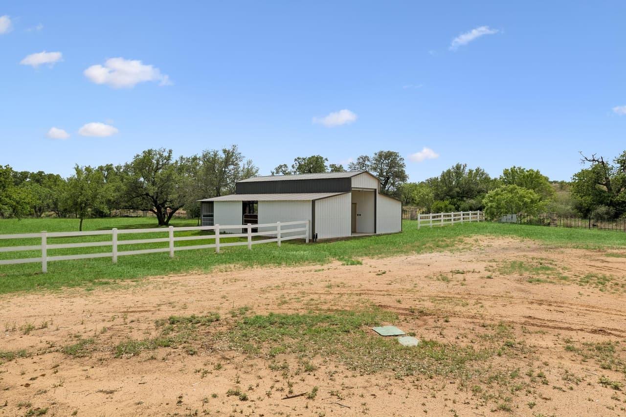 1450  Fm 2342 None photo 3