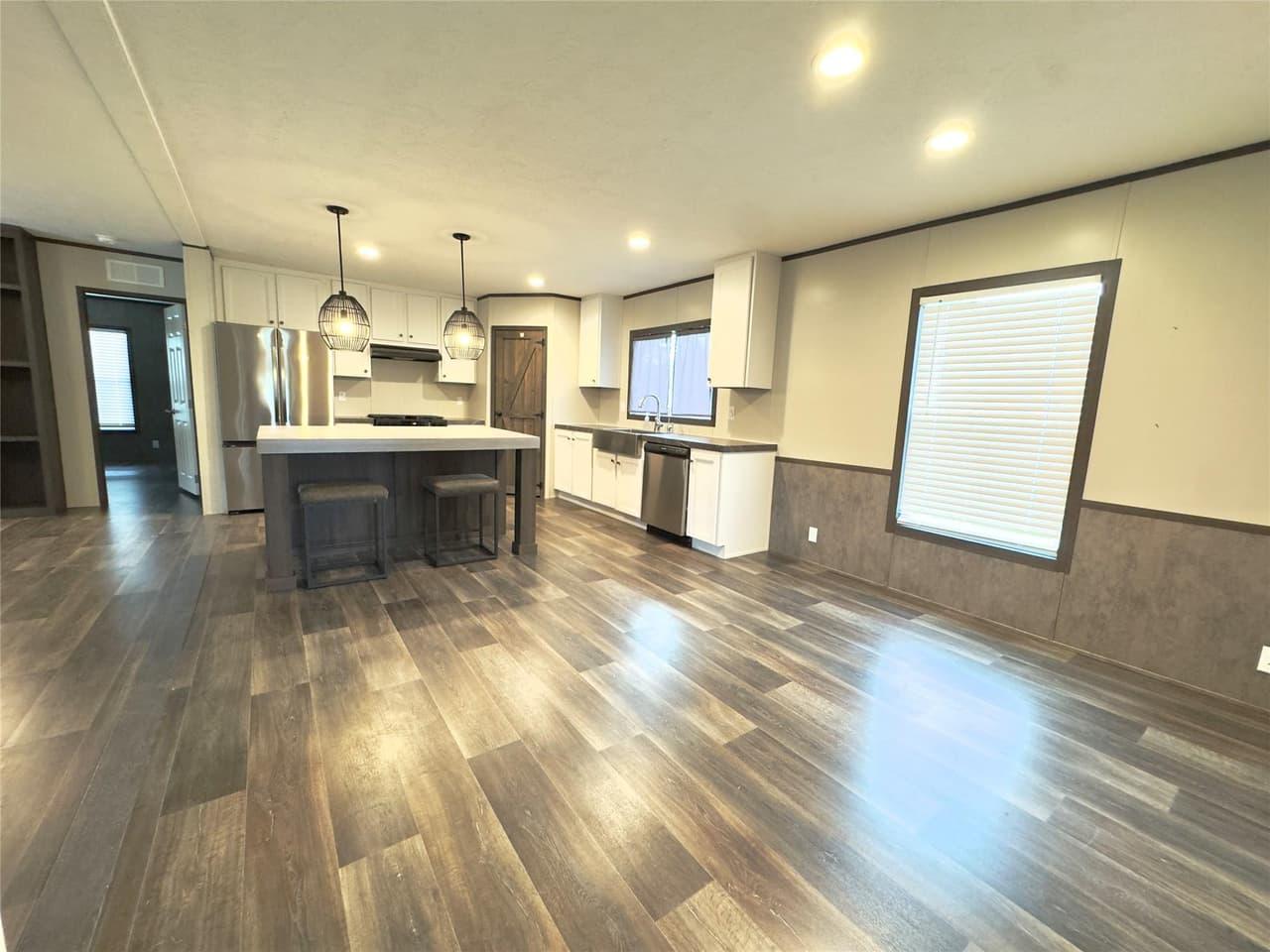 268  Flaming Oak Dr photo 5
