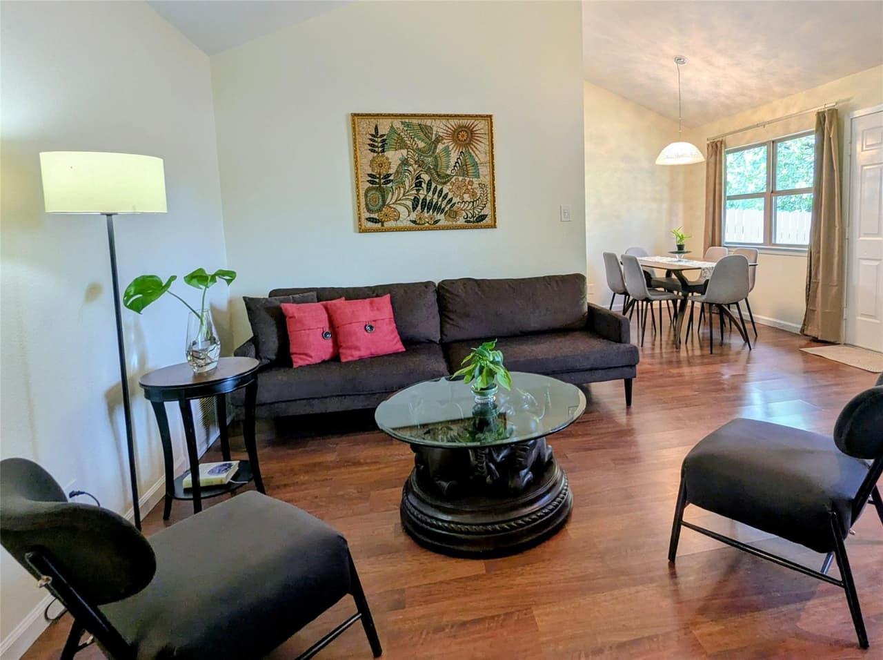 2423  Village Walk photo 6