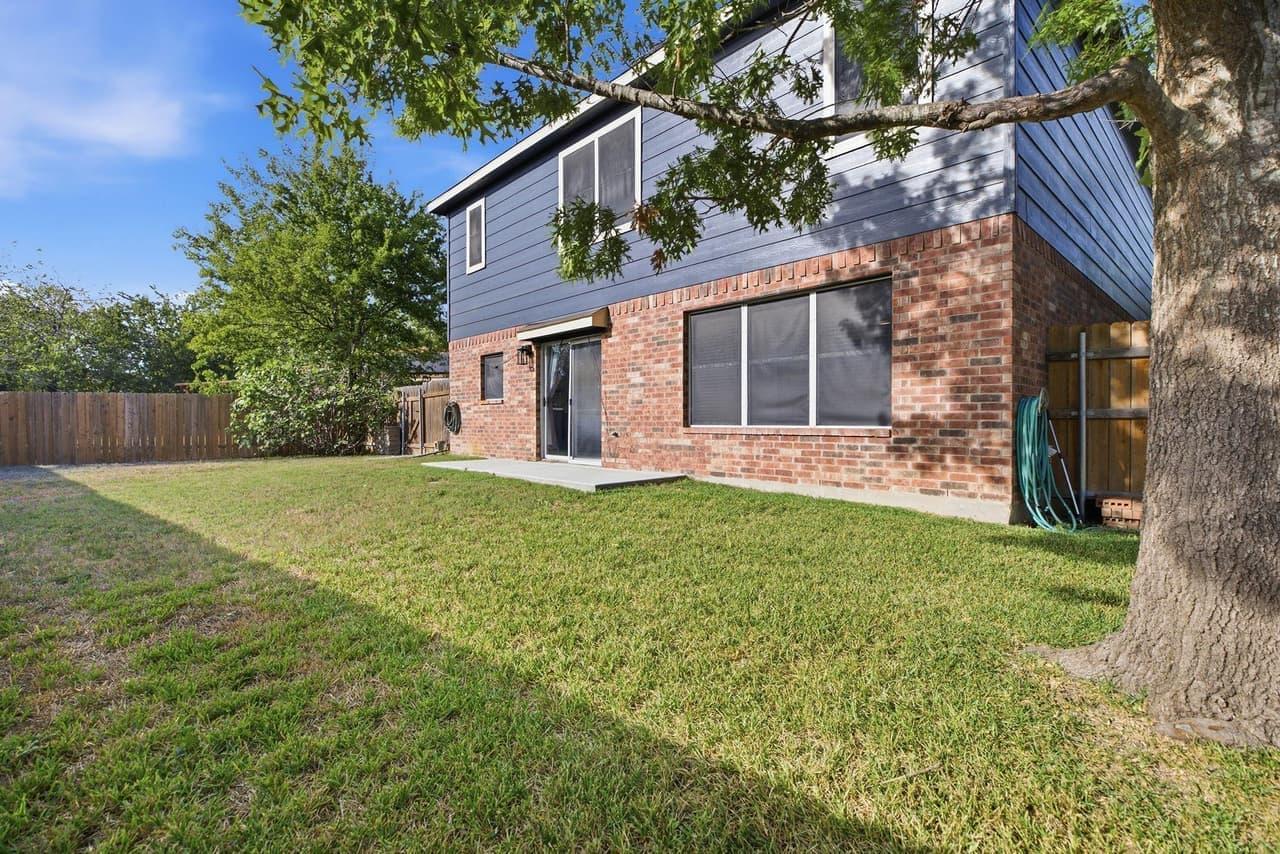 1036  Antique Heritage Dr photo 2