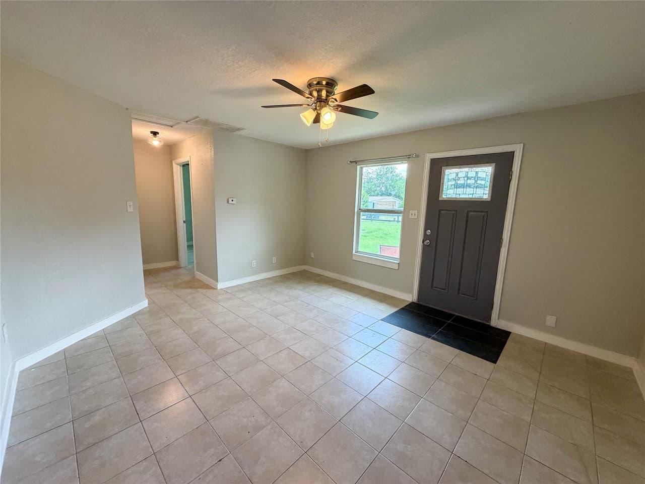 138  San Jacinto St photo 5