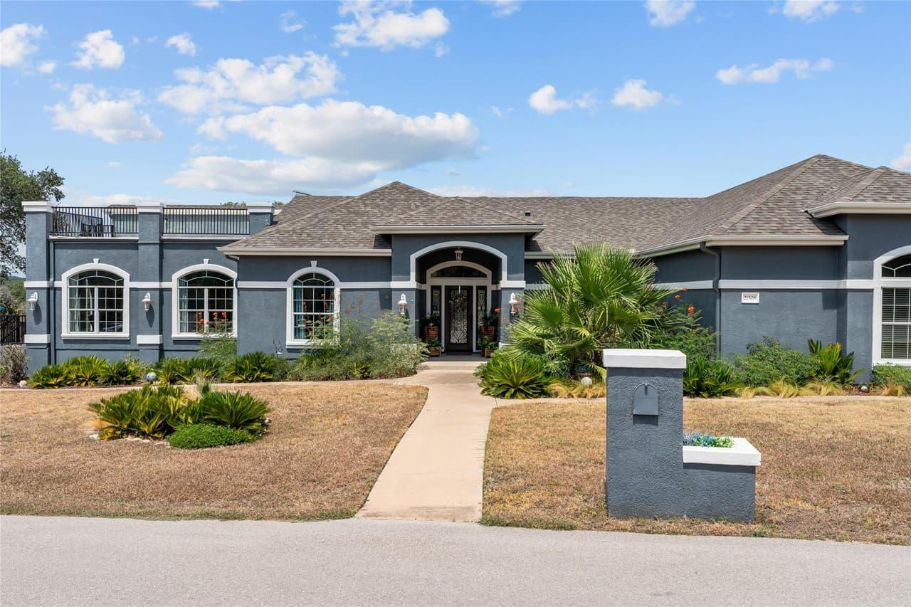 21508  Lake Park Dr