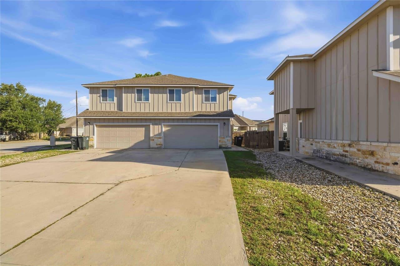 105  Liberty Place Cv